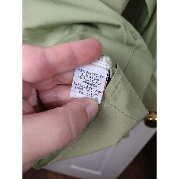 Reitmans Woman XL Blouse Green Long Button Sleeve Collared Button Shirt - Picture 5 of 8